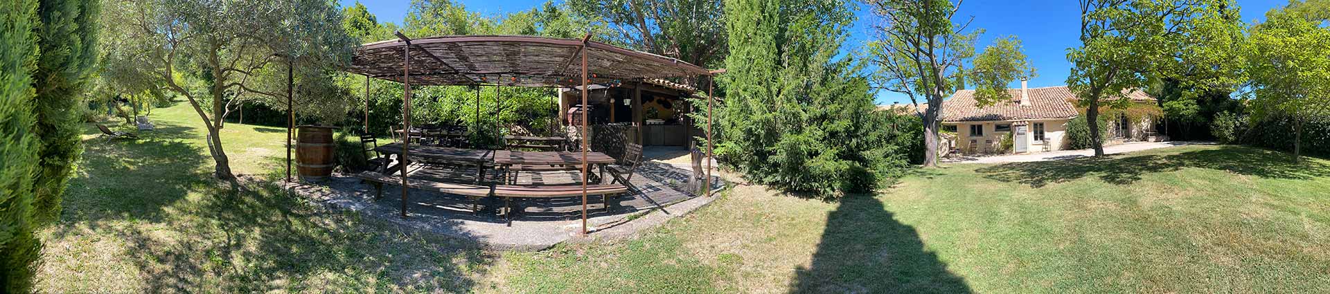 panoramique barbecue mas la Galerie