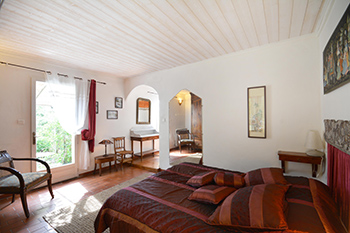 Grande chambre indépendante