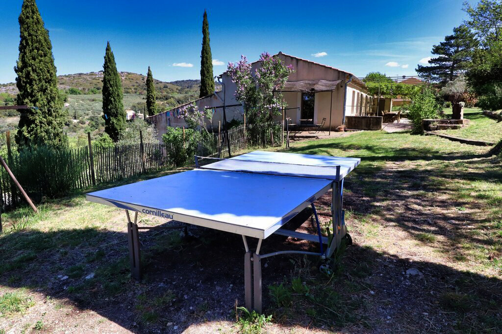 Espace ping-pong extérieur