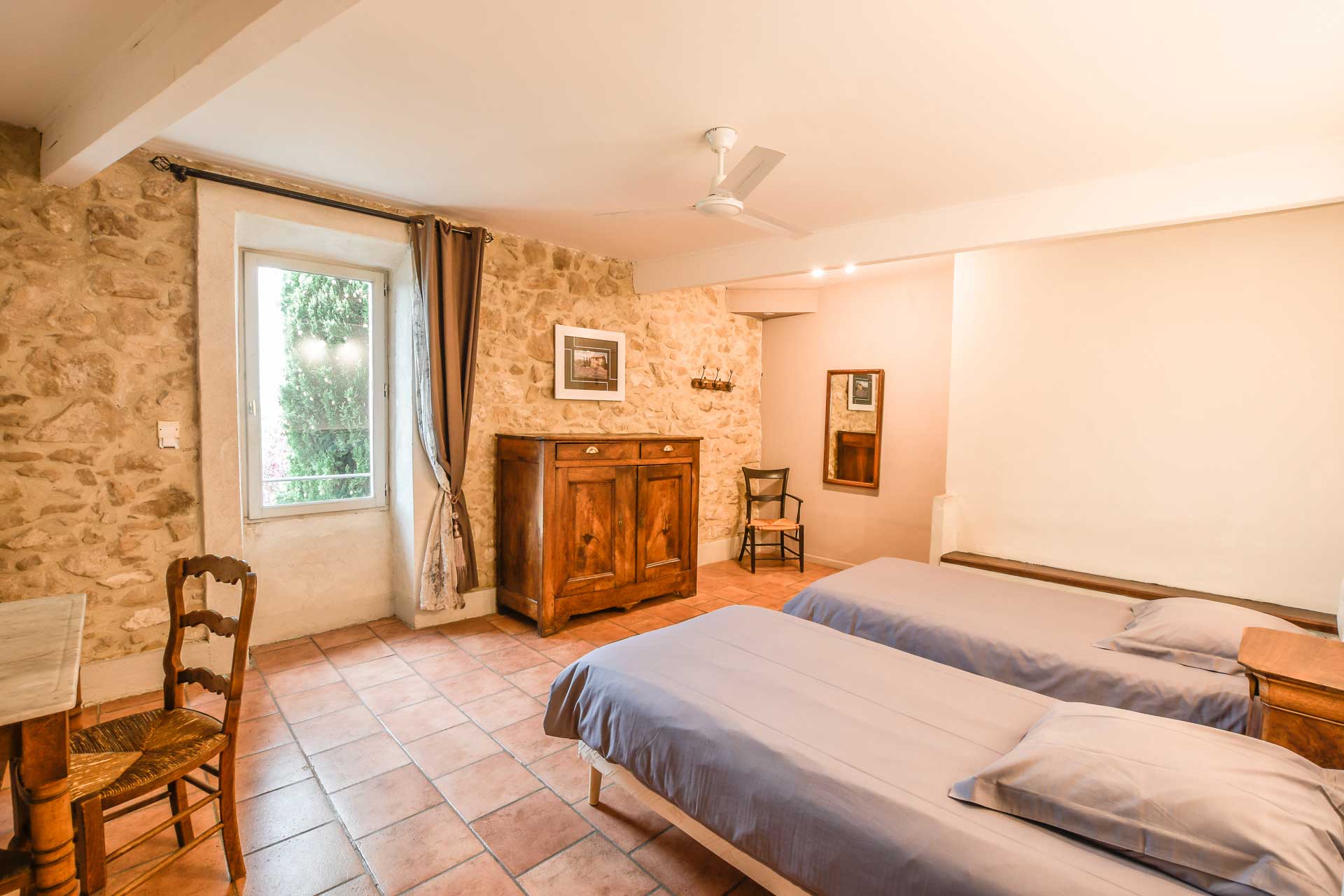 Chambre Thym, deux lits simples